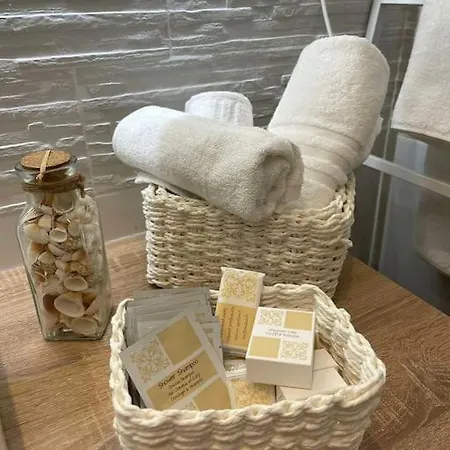 Relax By Dani * Rome